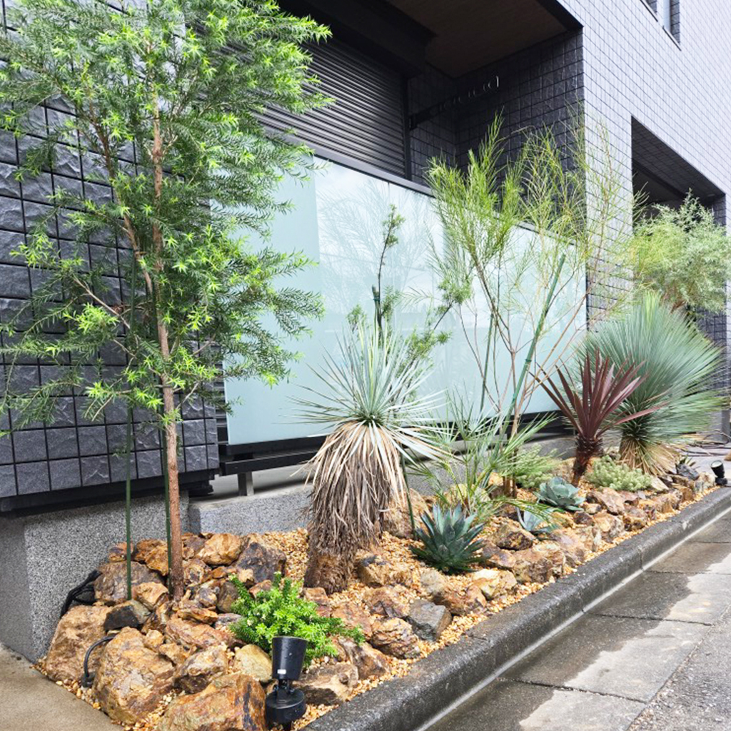 定番とは違ったオリジナリティの高いドライガーデンに